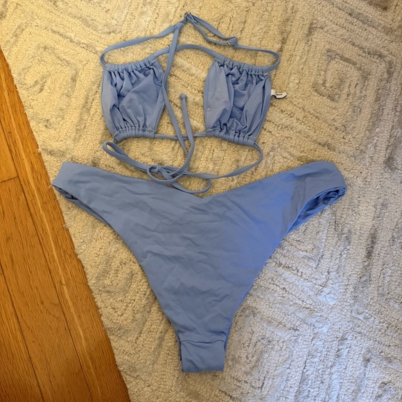 WeWoreWhat Sky Blue Bikini Set - Picture 4 of 5